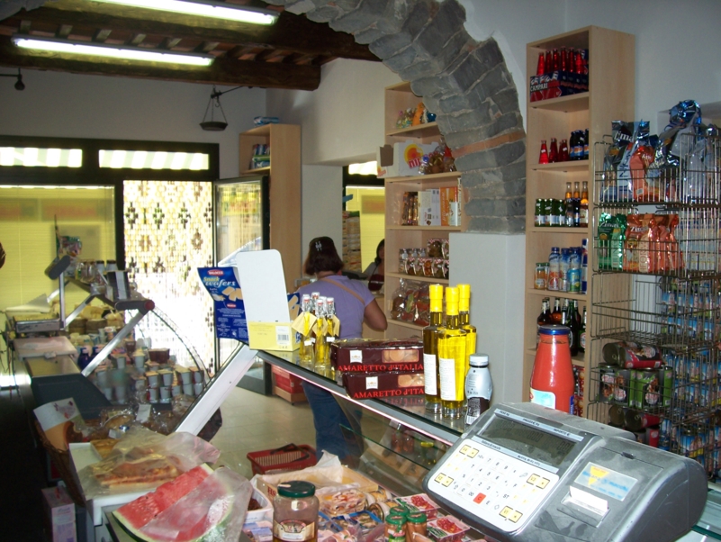  Image name: AlimentariMirka24.jpg 
 width: 801 pixel 
 height: 602 pixel 
 Size: 433902 bytes 
 Click to enlarge 